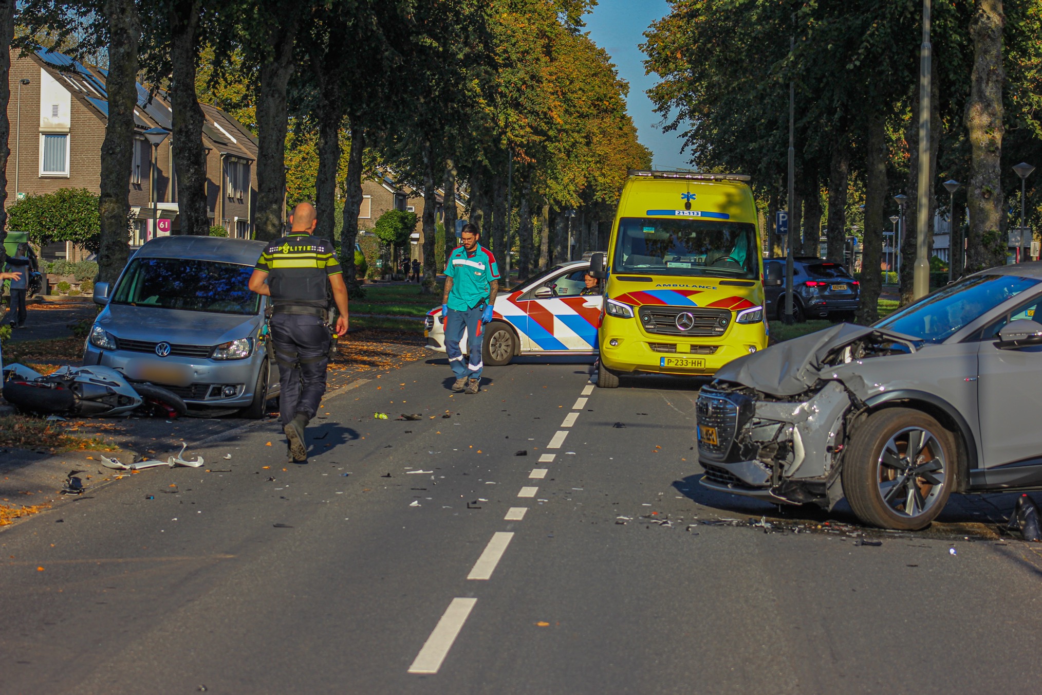 Motorrijder gewond na botsing met auto aan Schaepmanlaan in Oss