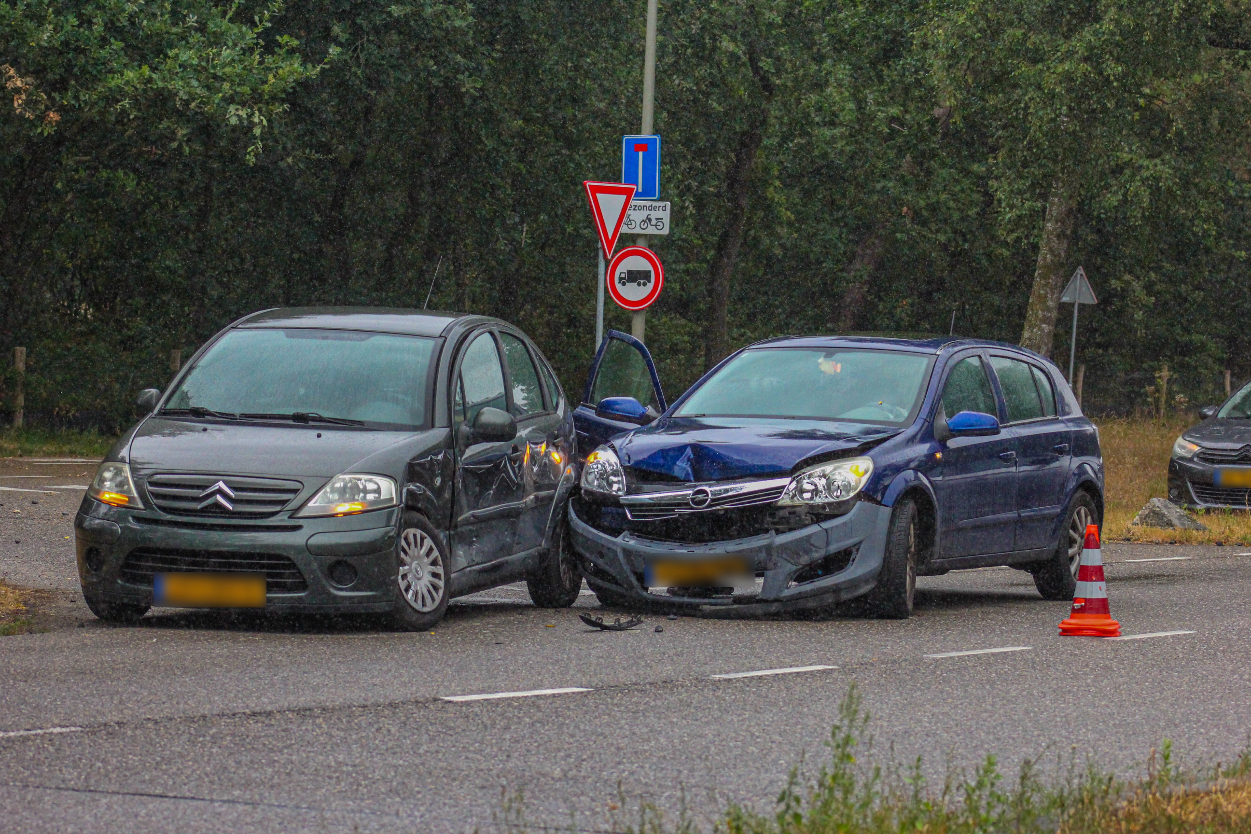 Lichtgewonde bij aanrijding op Cereslaan in Oss 